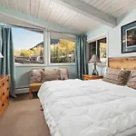 Standard Two Bedroom Aspen Alps #210