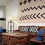 Independence Square 206, Hotel Room With Central Location, Town Views, & Rooftop Hot Tub