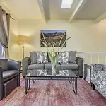 3 Bedroom Mountain Vacation Rental Located In The Heart Of Downtown Aspen Just One Block From Aspen Mountain