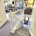 3 Bedroom Mountain Vacation Rental Located In The Heart Of Downtown Aspen Just One Block From Aspen Mountain