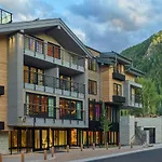 Downtown Aspen Luxury 3 Bedroom Residence