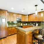 Ski Resort Condo In Ritz-Carlton Aspen Highlands