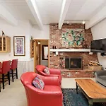 Chateau Chaumont Unit 19, Spacious Top-Floor Condo With Great Location
