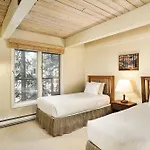 Chateau Eau Claire Unit 18, Spacious Condo Overlooking The River With A Private Deck