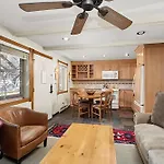 Silverglo Condominiums Unit 105, Cozy Condo Walking Distance To Town With Access To A Pool
