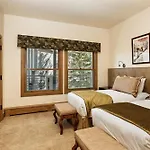 Durant Unit C5, Condo With Bonus Den, Air Conditioning, And Spectacular Views