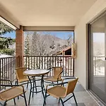 Silverglo Condominiums Unit 308, Expansive 4 Bd Condo, Walking Distance To Town With Pool Access