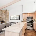Standard 2 Bedroom Aspen Alps #407