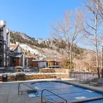 Durant Unit C2, Condo With Designer Finishes, Great Views & Location