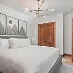 Christiana Lodge 104A, 1 Bedroom Condo In Aspen With Hot Tub Access
