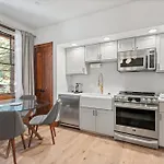 Christiana Lodge 104A, 1 Bedroom Condo In Aspen With Hot Tub Access