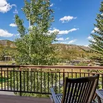 Snowmass Woodrun V 2 Bedroom Ski In, Ski Out Mountain Residence In The Heart Of Snowmass Village