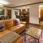 Aspen Ritz-Carlton 2 Bedroom Ski In, Ski Out Residence