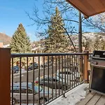 New Listing Renovated 2 Bedroom W Ac
