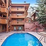 New Listing 3 Bedroom 3 Ba Aspen Condo Near Gondola