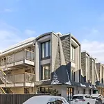 Chateau Dumont Unit 21, Fully Renovated Top Floor Condo, Downtown Aspen, Panoramic Mountain Views