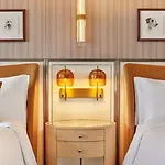 Aspen St Regis Resort Hotel Room With 2 Queens
