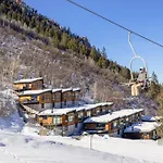Shadow Mountain Unit 19, Charming Ski-In, Ski-Out Condo With Great Views And Pool Access