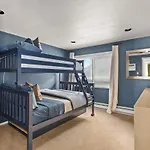 Sunlit Aspen 2 Bed 2 Bath Riverfront Condo