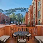 Aspen St, Regis 2 Bedroom Residence