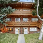 Aspen Core Condo - Steps To Slopes & Dining