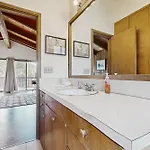 Mountain Valley Hideaway