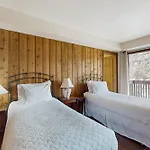 Mountain Valley Hideaway
