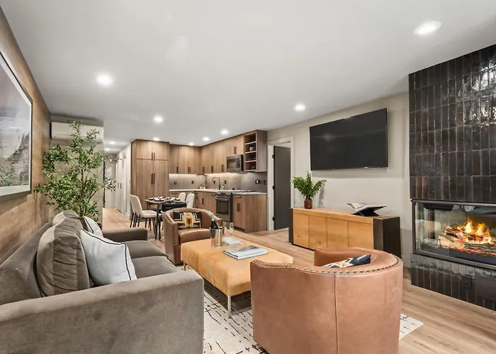 Timber Ridge 1B, Luxury Condo In Newly Renovated Building, Close To Ski Slopes & Restaurants