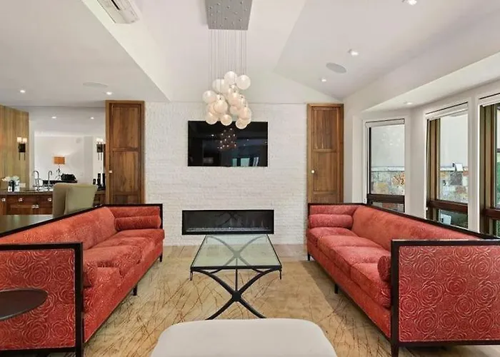 Snowmass Woodrun V 3 Bedroom Ski In, Ski Out Mountain Residence In The Heart Of Snowmass Village