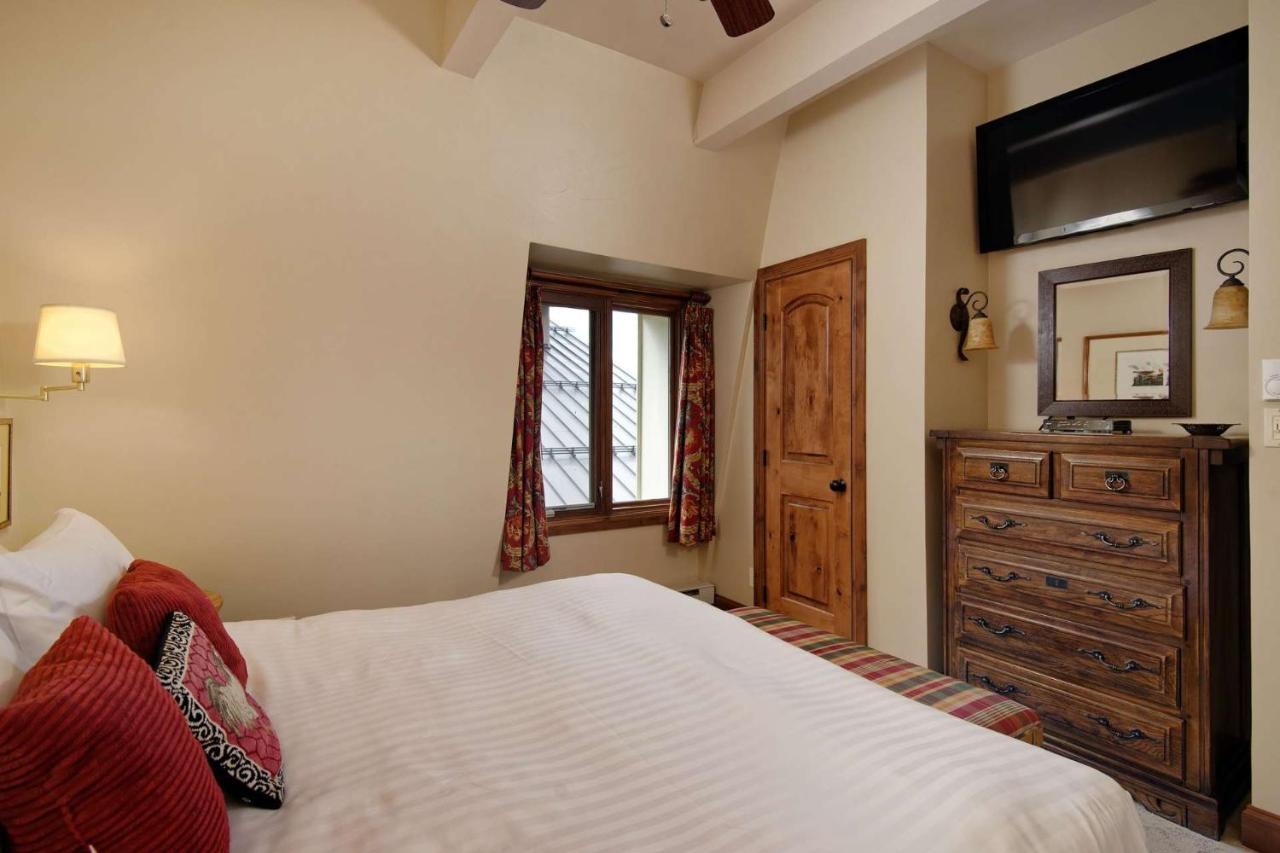 Chateau Dumont 17 Holiday home *