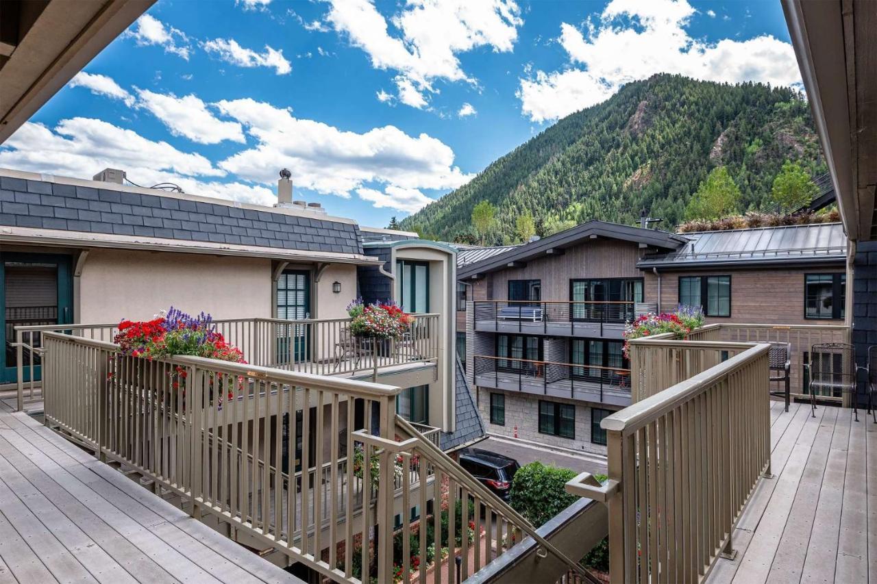 Chateau Dumont 17 Holiday home Aspen