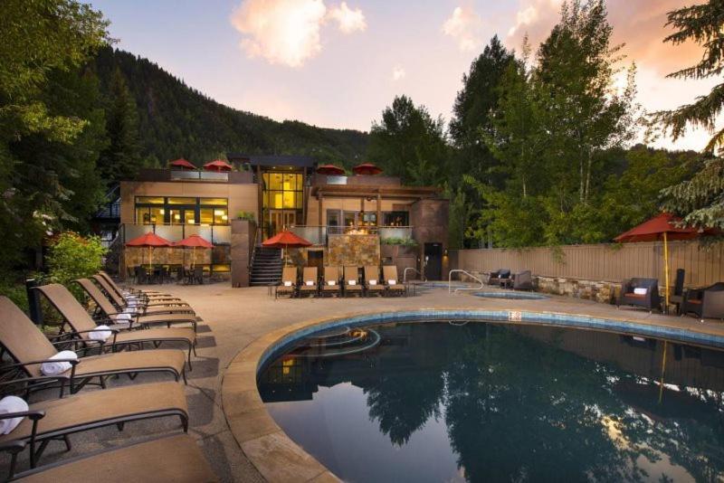 2 Bedroom Mountain Residence In The Heart Of Aspen With Amenities Including Heated Pool, Hot Tubs, Game Room And Spa Apartment