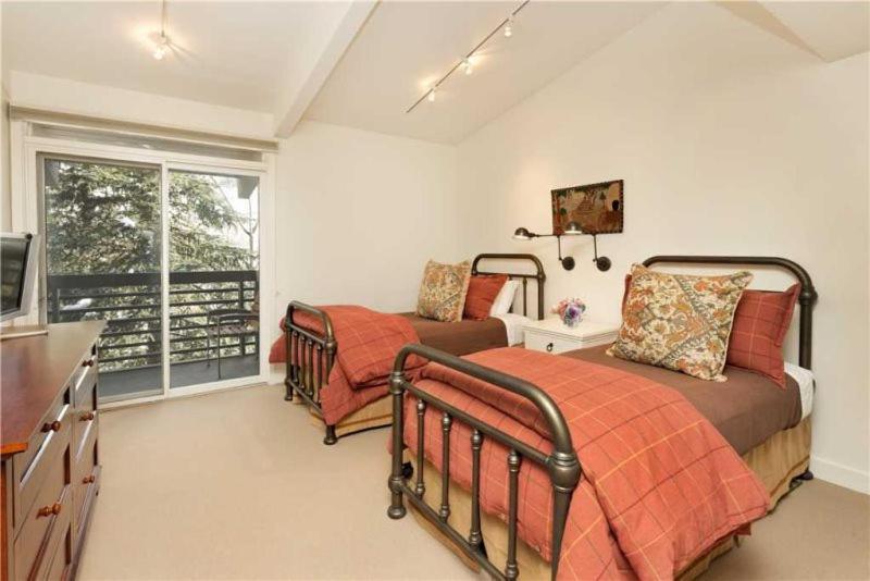 Alps Platinum 3 Apartment *