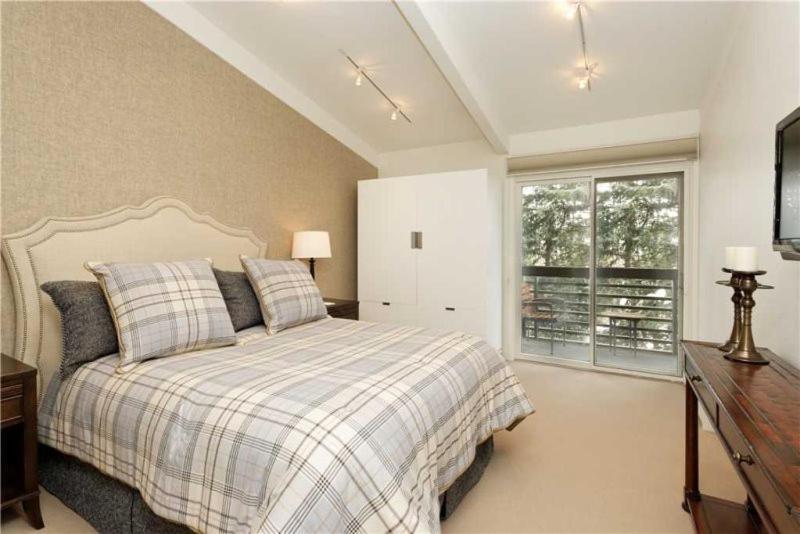 Alps Platinum 3 Apartment *
