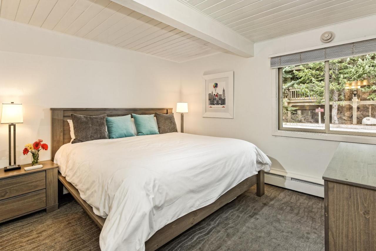 Standard Two Bedroom - Alps #103 Holiday home
