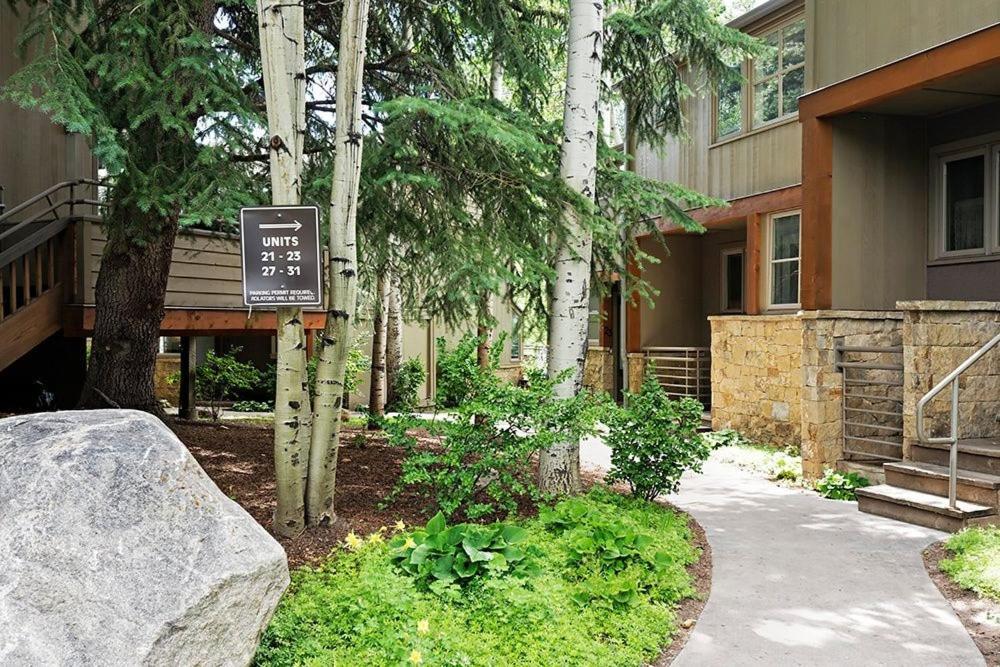 Holiday home New Listing West End Jewel - Steps To Bus To 4 Areas 4860