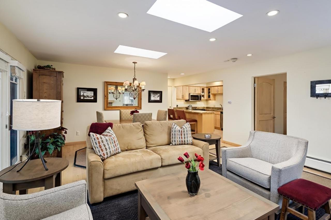 Fasching Haus Unit 303, Sunny Floor Condo, 2 Private Decks, 2 Blocks To Downtown * Aspen