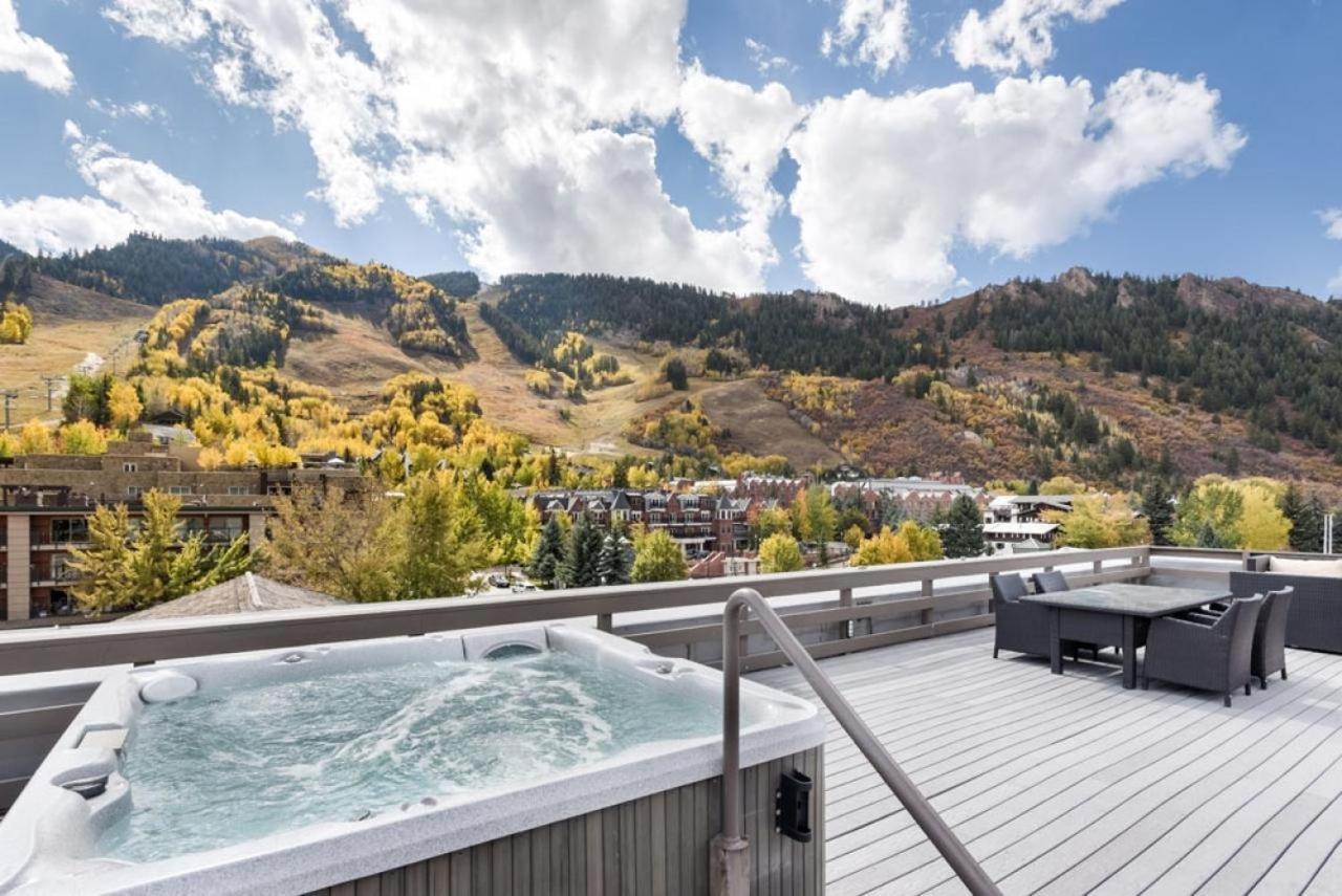 Independence Square 206, With Location, Town Views, & Rooftop Hot Tub