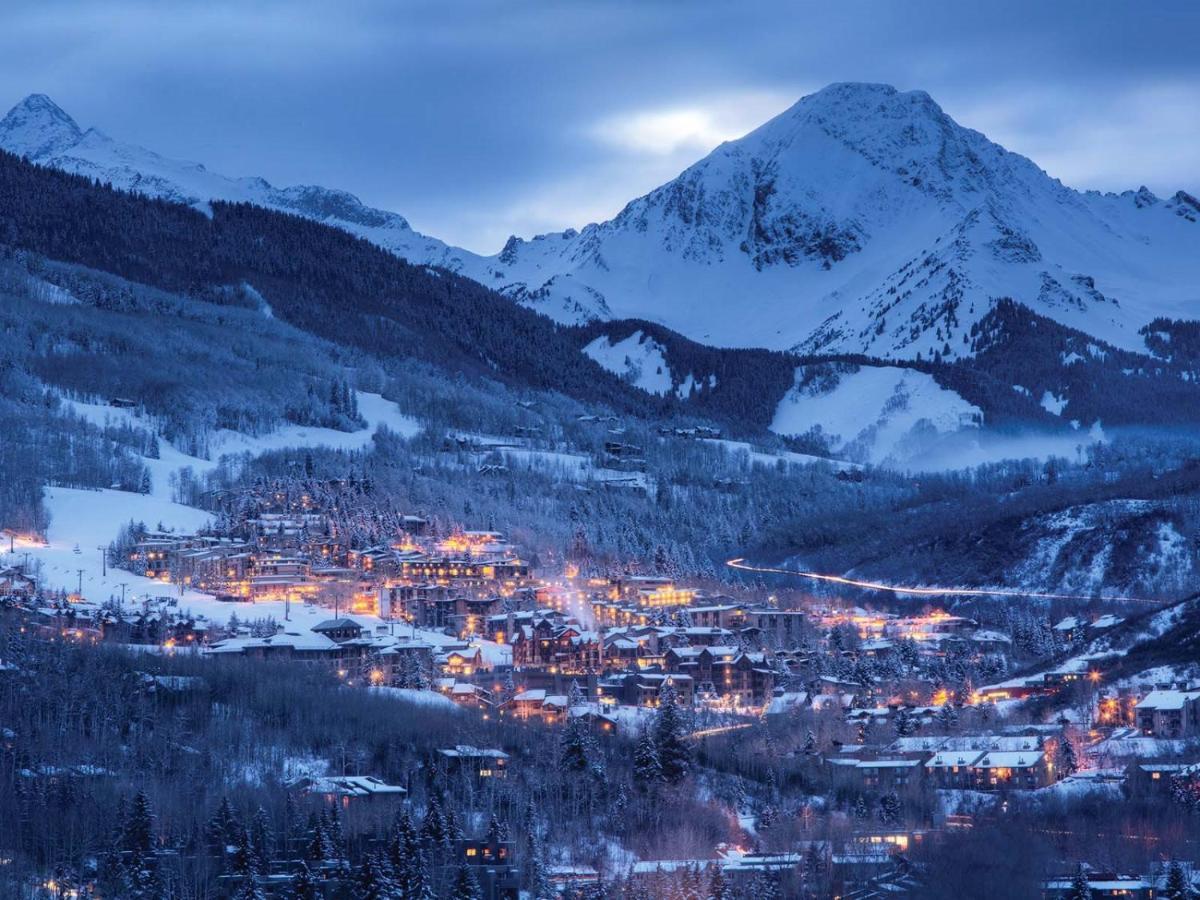 Contemporary 3 Bedroom In, Out With Pool And Hot Tub In Snowmass Village Apartment