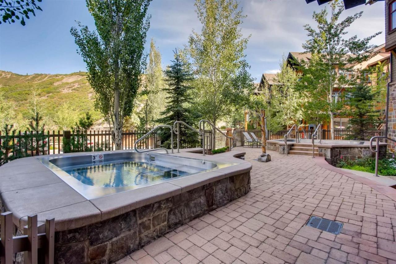 Snowmass Mountain Lodge: Luxury Ski-in/ski-out Apartment Aspen