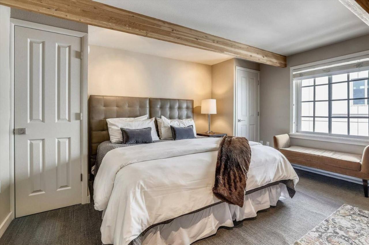 Downtown 2 Bedroom Apartment *