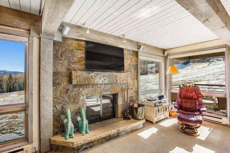 In, Out 3 Bedroom With Mountain Views, Heated Pool, And Hot Tub Access Apartment *