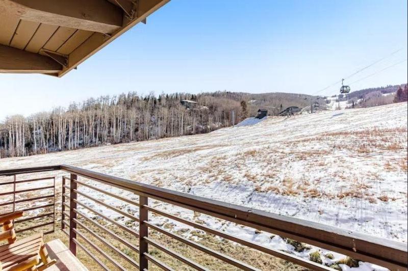 In, Out 3 Bedroom With Mountain Views, Heated Pool, And Hot Tub Access Aspen