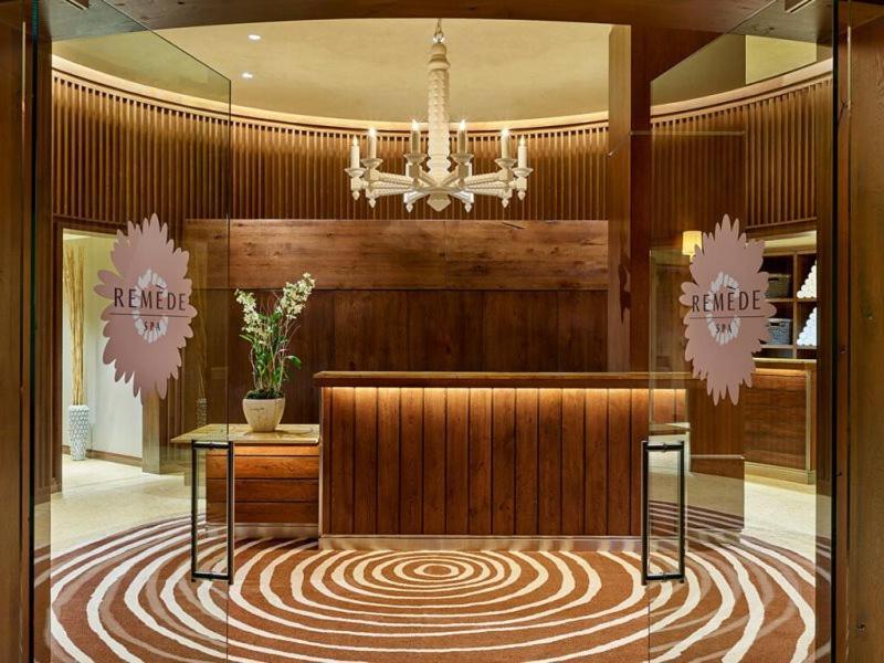St Regis Club 3 Bedroom Apartment *