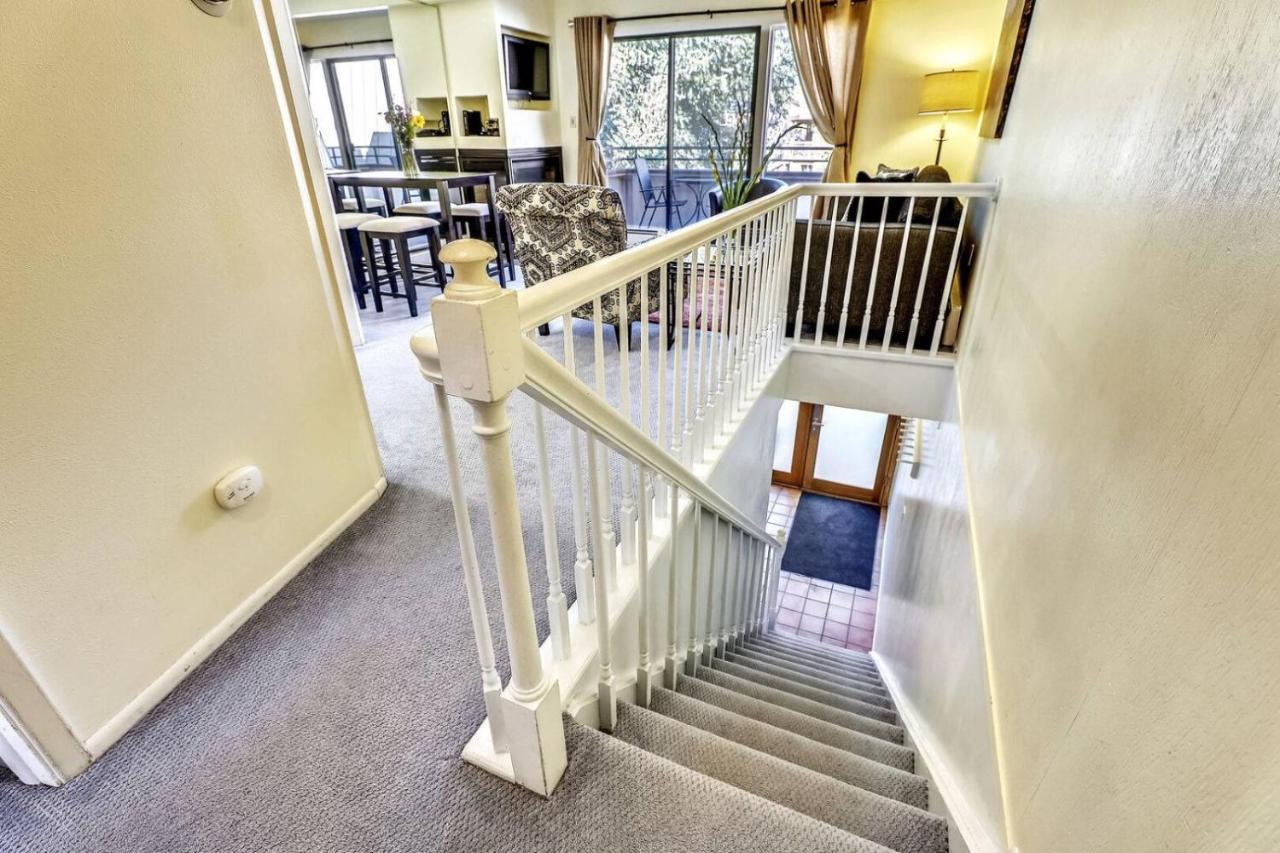 Mountain View Retreat: Downtown Getaway Holiday home *