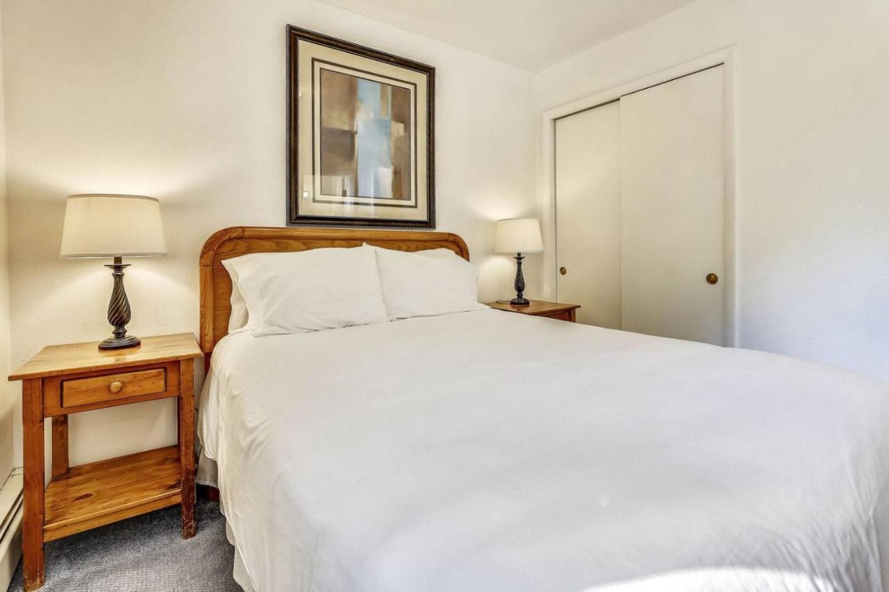 Holiday home Mountain View Retreat: Downtown Getaway