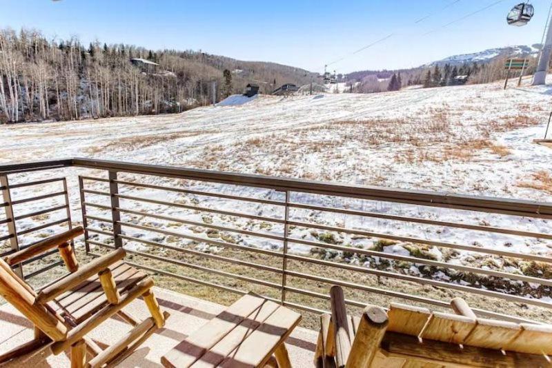 In, Out 3 Bedroom With Mountain Views, Heated Pool, And Hot Tub Access Apartment *