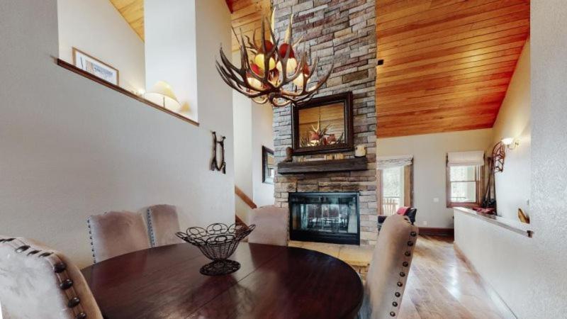 2 Bedroom In, Out Luxury Located On Fanny Hill In The Heart Of Snowmass Village