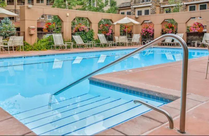 2 Bedroom In, Out Luxury Located On Fanny Hill In The Heart Of Snowmass Village Holiday home Aspen