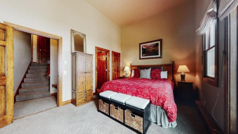 2 Bedroom In, Out Luxury Located On Fanny Hill In The Heart Of Snowmass Village Holiday home *
